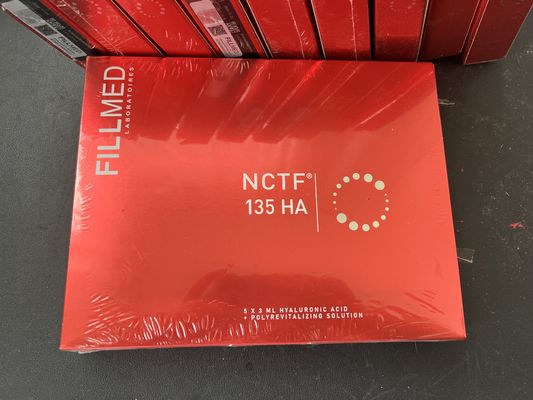 محلول المعالجة الميزوتيرابيّة المجدّد المضادّ للشيخوخة المملوء NCTF 135HA للوجه